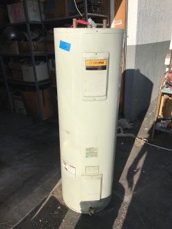 State Censible 510E Electric Water Heater for Sale in Torrance, CA - OfferUp