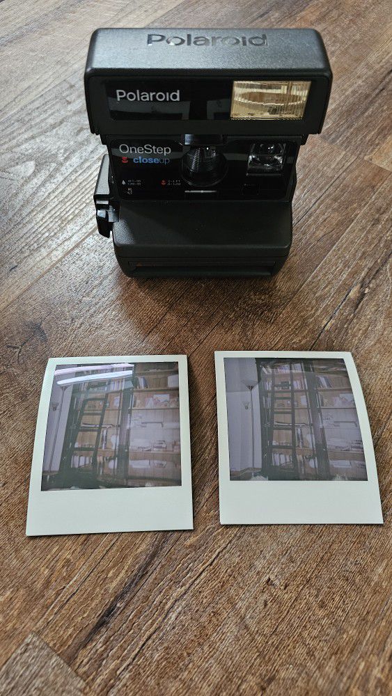 Vintage Polaroid OneStep Closeup Camera