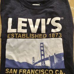 New Levi’s Tshirt- Youth Size large