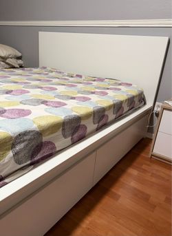 IKEA MALM Queen size bed frame with 4 drawers