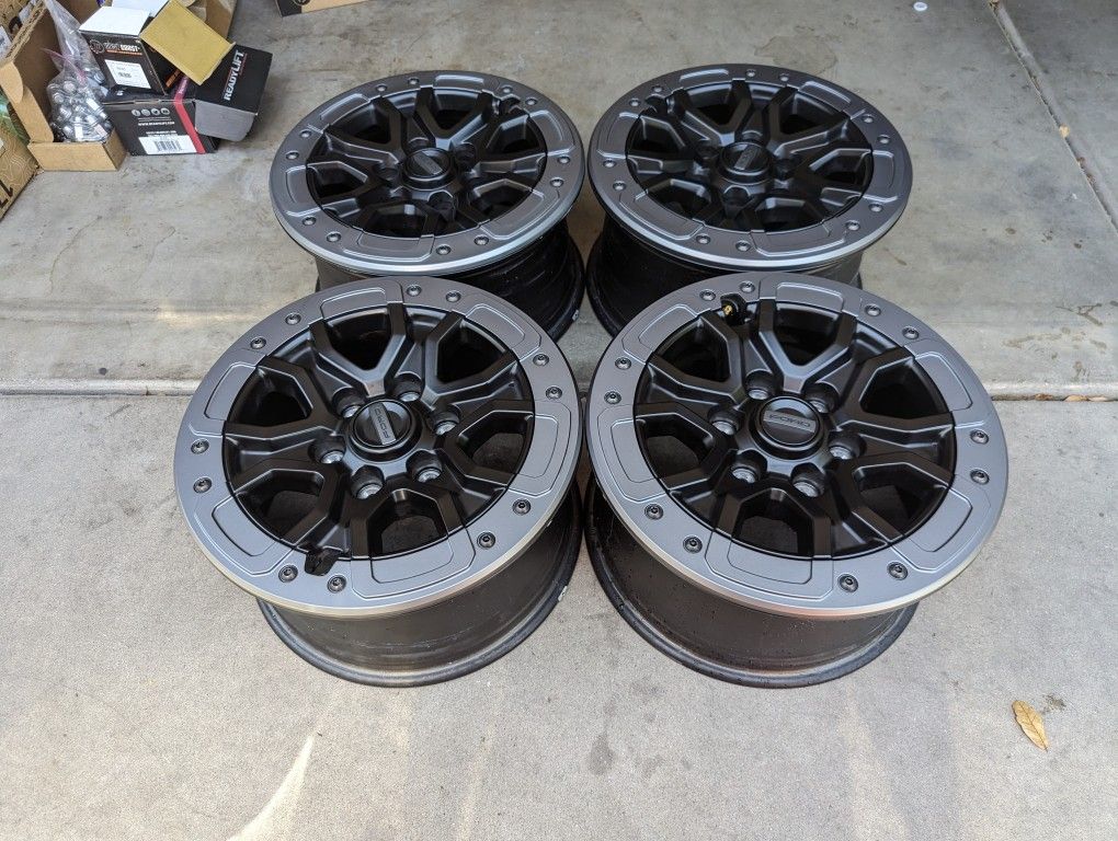 New 17s Stock Beadlock Wheels Of 2024 Ford Ranger Raptor