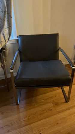Revelation four square chair