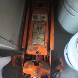 Manual Car Lift