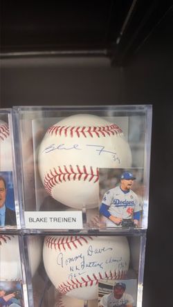 Blake treinen signed ball. Authenticated