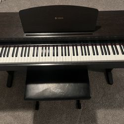 Yamaha Digital Piano (YDP-121)