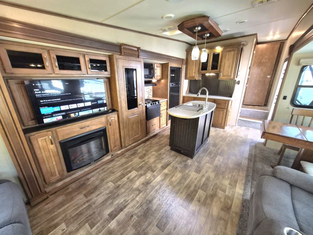 Rv Traver Trailer 2015 30 Ft