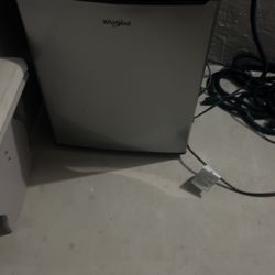 Mini Fridge 