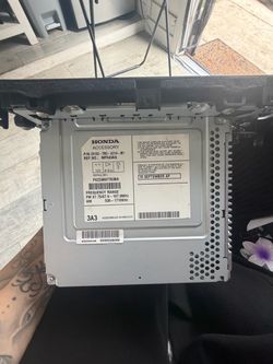 Honda civic radio receiver