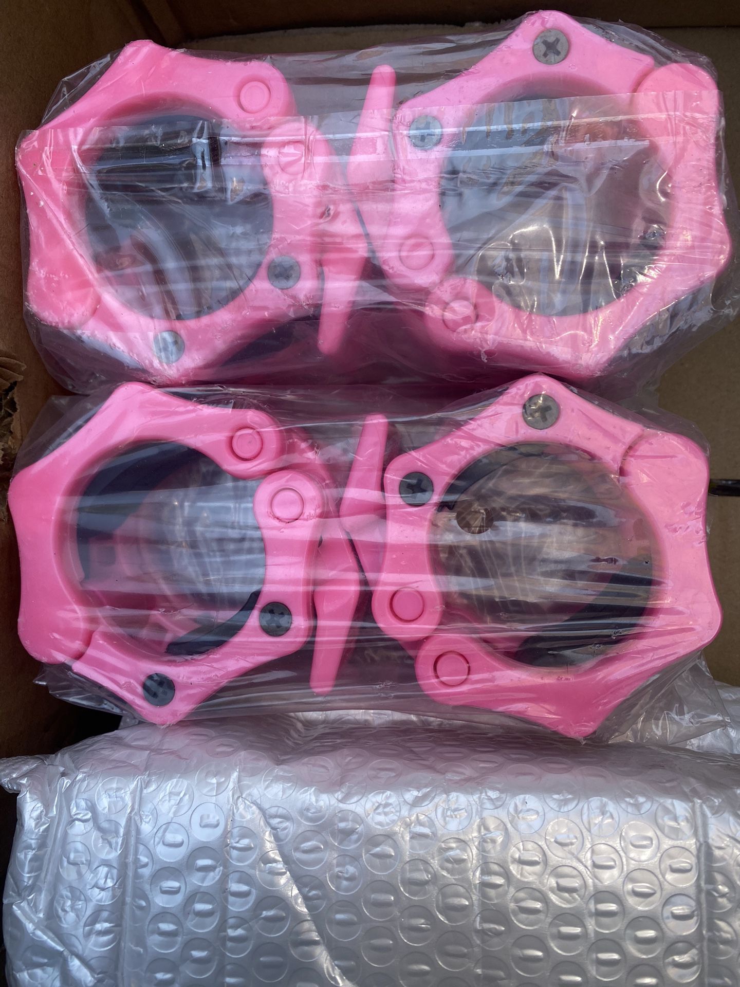 Large Quick-release Barbell/Dumbell Clamps. Pink Only $10/pair