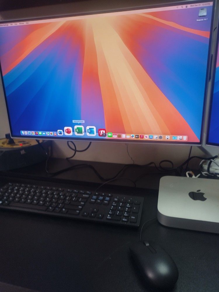 Apple Mac Mini System Dual Displays Complete $280