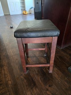 Set Of 4 Bar Stools Will Sell Separately 