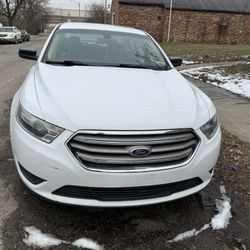 2013 Ford Taurus