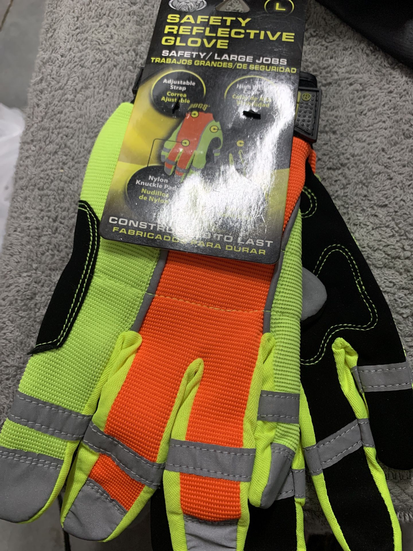 Brand new and available safety reflective gloves
