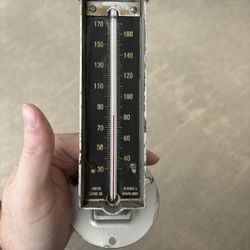 vintage Johnson Service Co. (Milwaukee) industrial/mechanical thermometer.