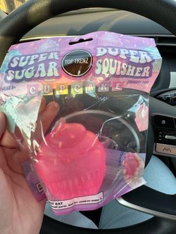 Top trenz cupcake squishy