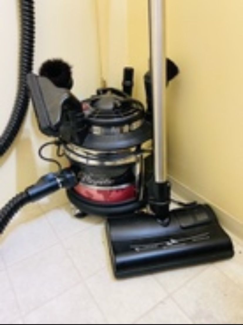 Majestic Filter Queen MicrobX Vacuum Cleaner