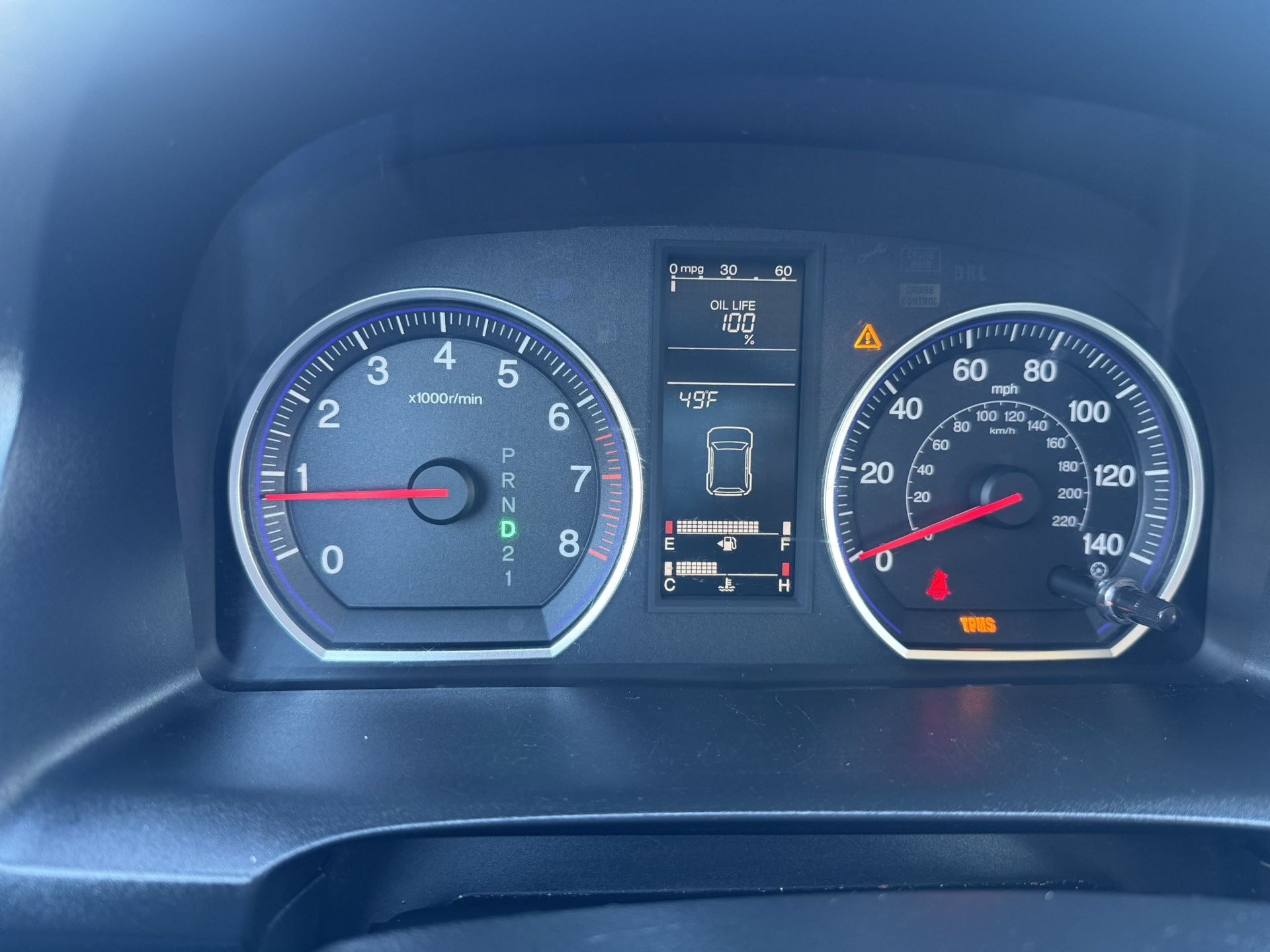 Se vende Honda CRV 2008 tique de pensión reciente puesto. La guagua tiene remotare prende de adentro de la casa?