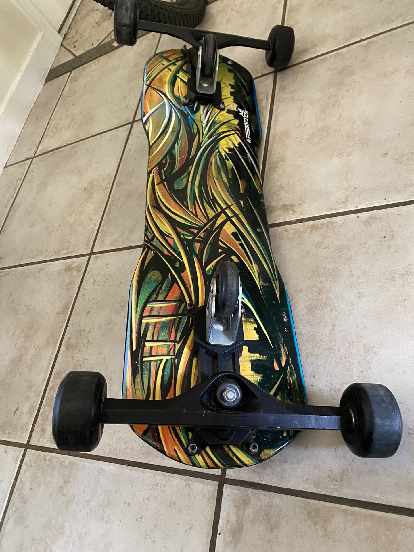 Longboard / Freeboard / Skateboard