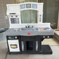 Kids Play Kitchen