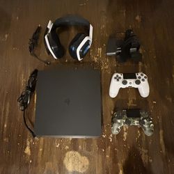 PS4 CONSOLE
