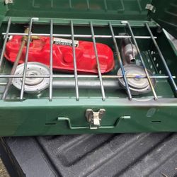 Coleman Two Burner Camp Stove 425E BOX NICE CLEAN STOVE
