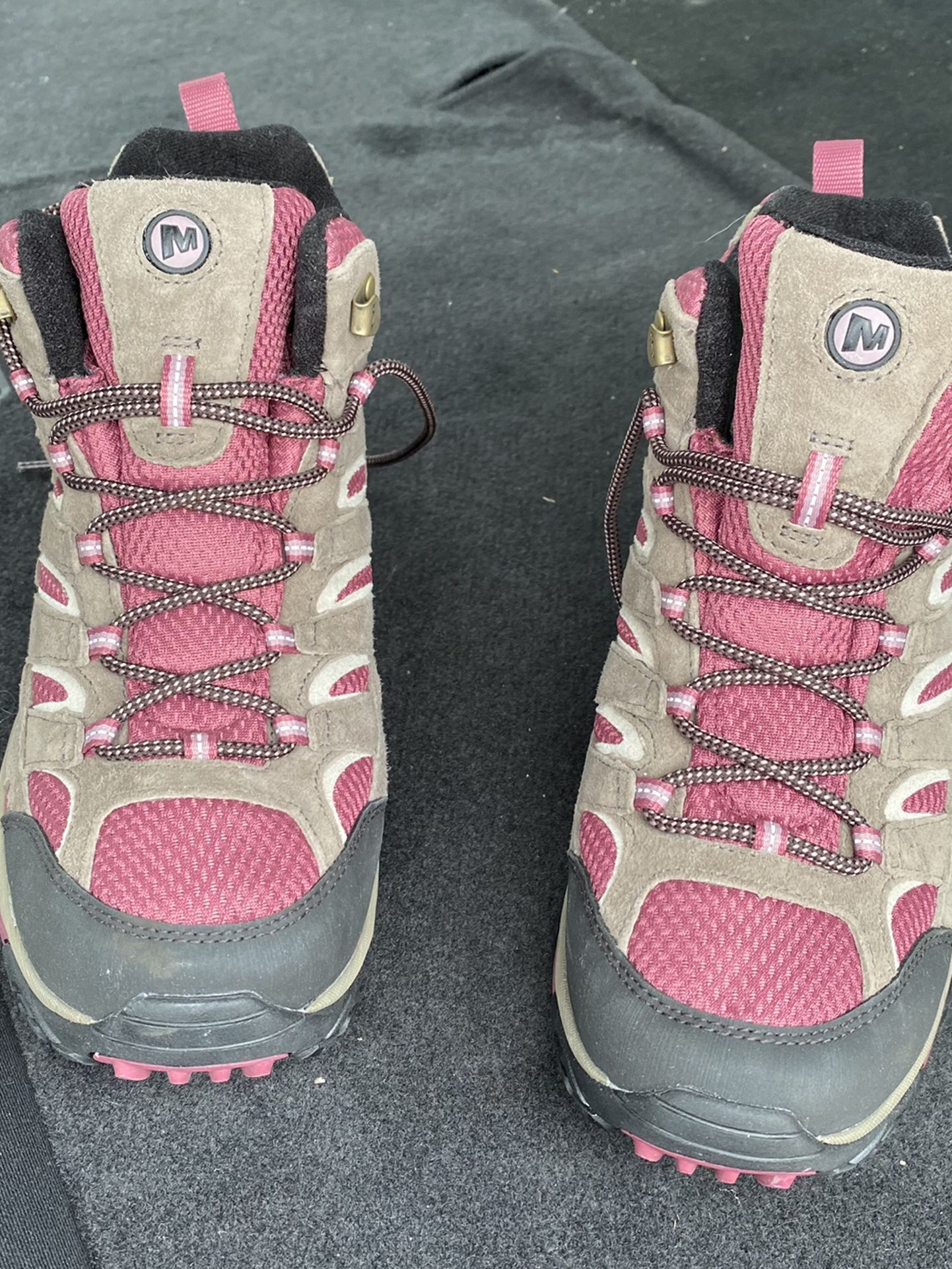 Vibram Merrel Women’s Hiking Boots Size 11