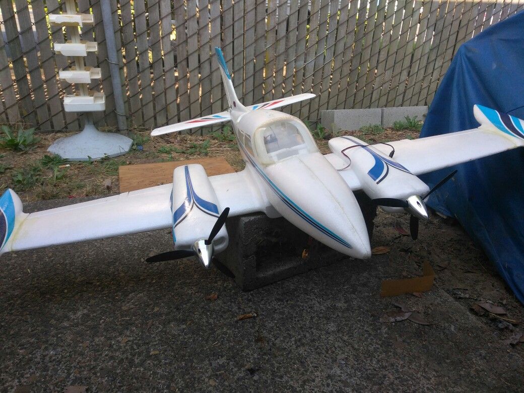 Rc plane Cessna 310