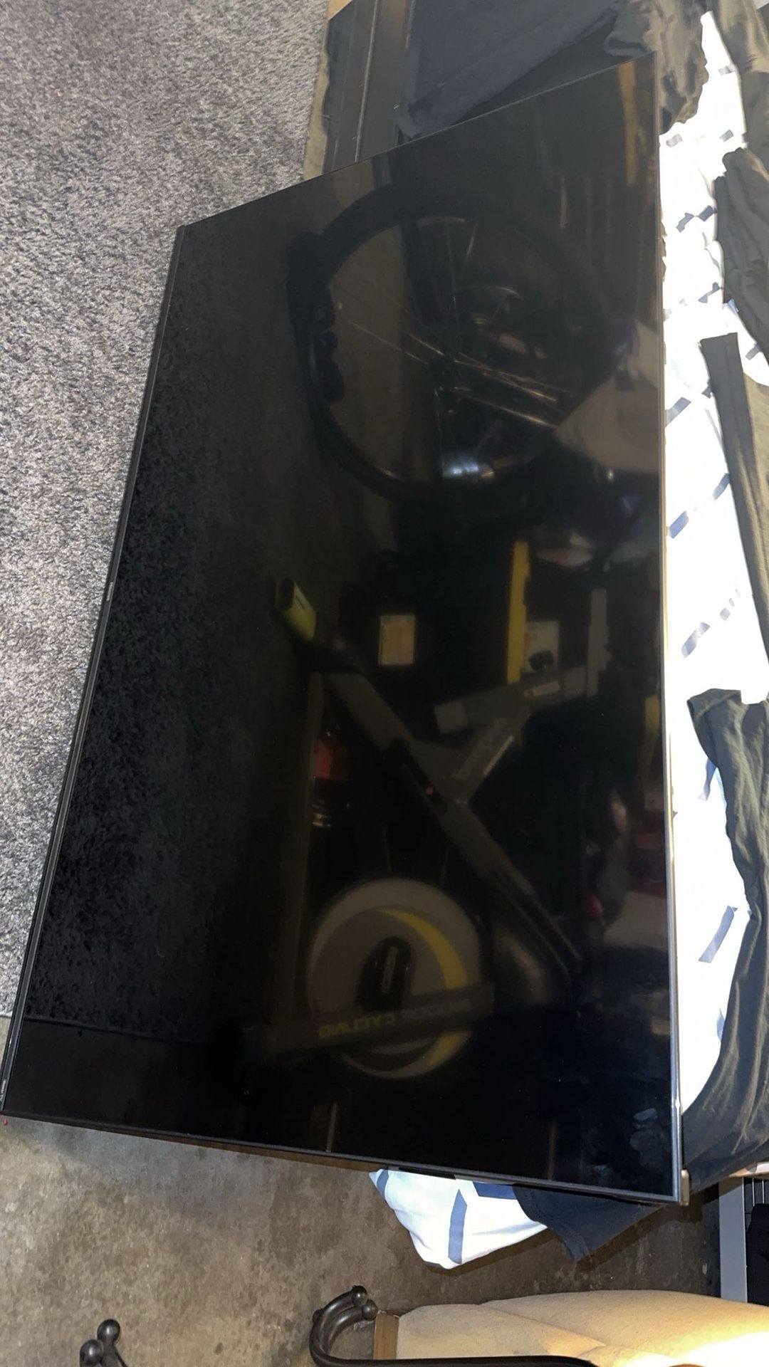 Hisense Roku 58 “ Class 4k Tv