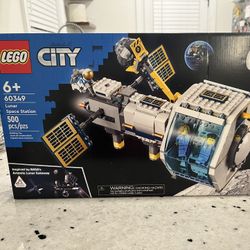 Lego City Lunar Space Station