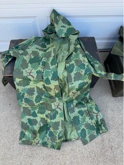 Vintage Vietnam War Mitchell Pattern Camo Raincoat - Rare Wet Weather Gear