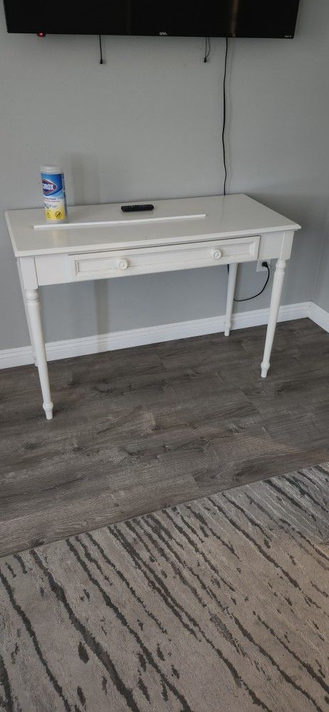 Student/writing Desk Priced For Quick Sale