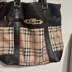 Authentic Burberry Purse 