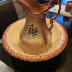 Water basin and pitcher