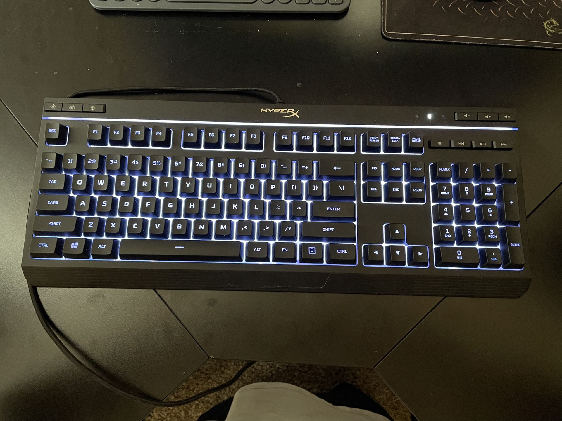 Full Size Keyboard 