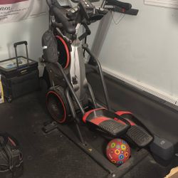 Bow  flex Max trainer