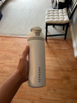Water bottle