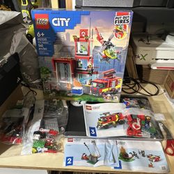 Lego City Fire Station Command Truck