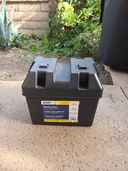 Camco battery box