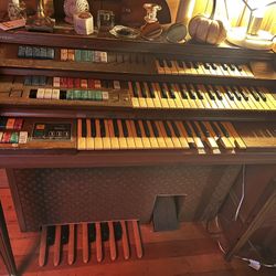 Free Electric Organ - Works!