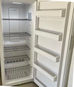 Upright freezer Frost Free Frigidaire 16 Cubic
