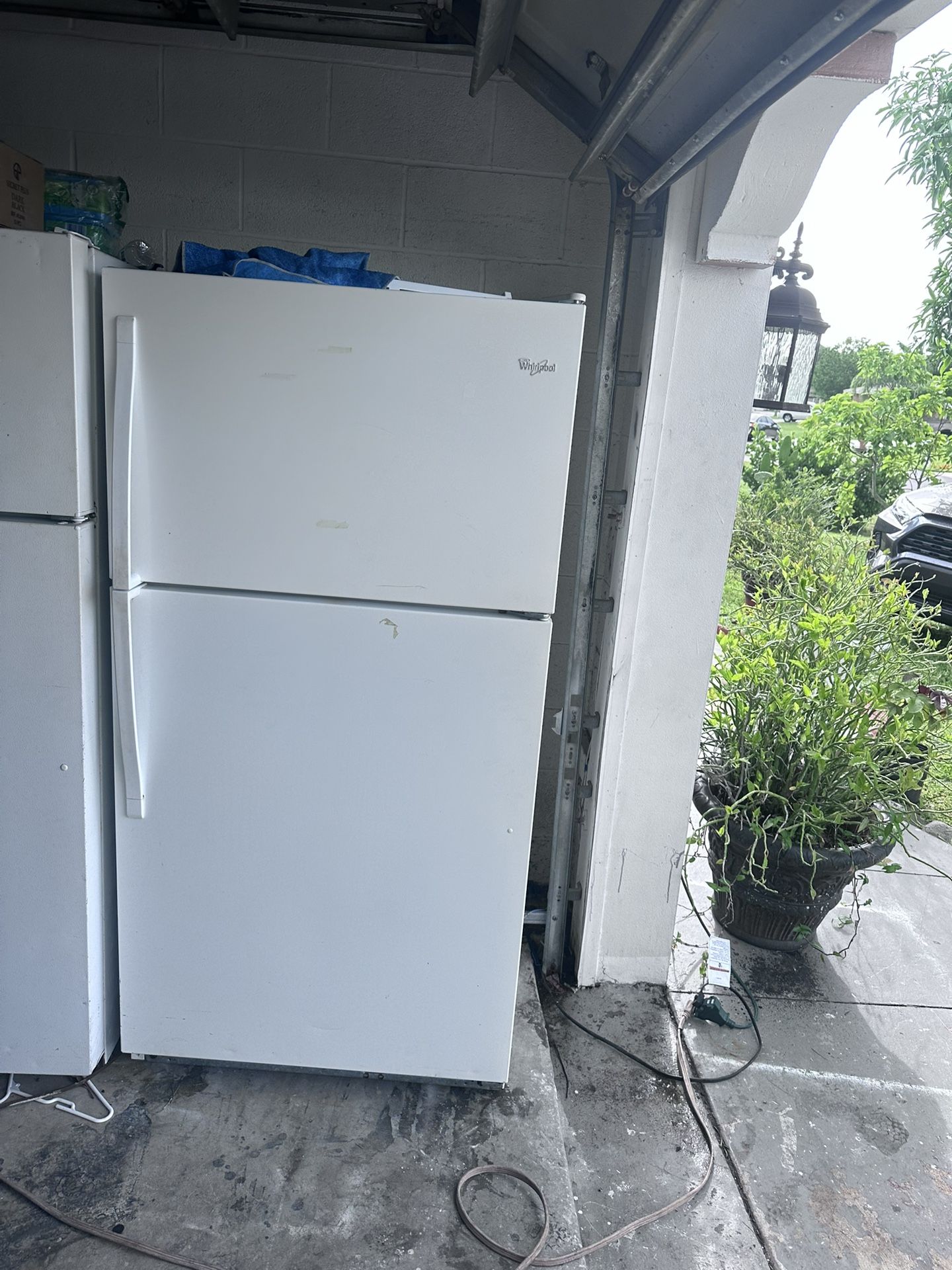 Write Refrigerator Works Great 