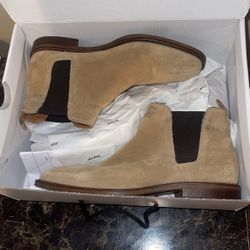 Chelsea boots in light brown leather suede size 8 in men