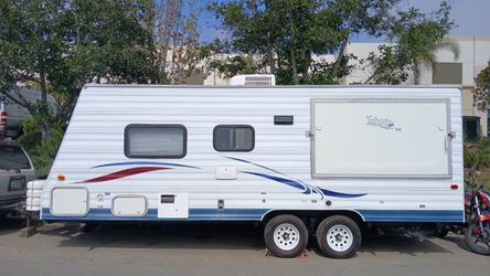 2003 Tahoe Camper Trailer
