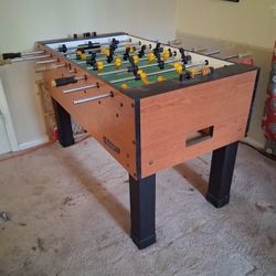 TORNADO TWISTER II PROFESSIONAL FOOSBALL TABLE