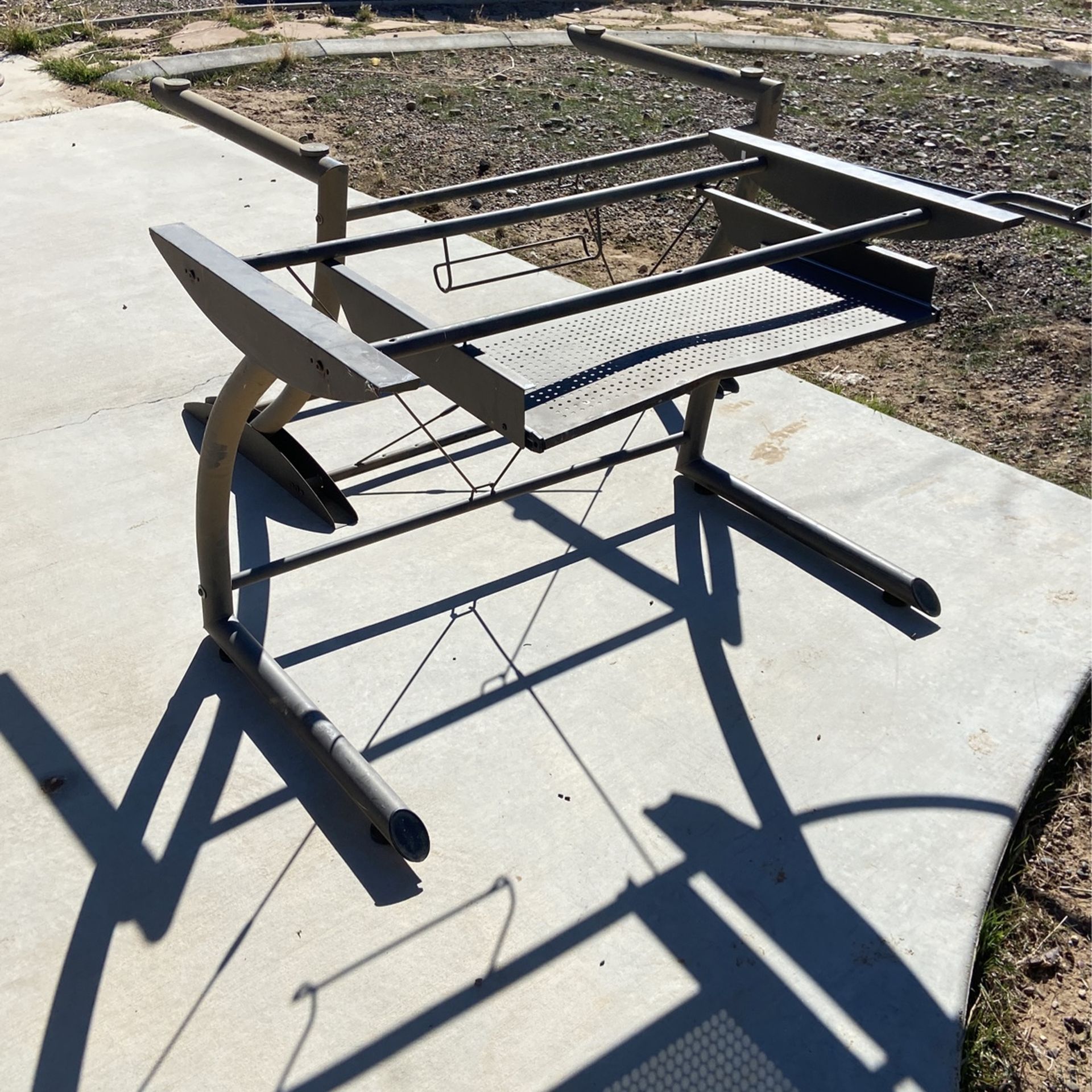 2 Piece Iron Desk With Glass Tops