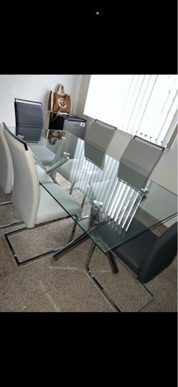 Dinning room table