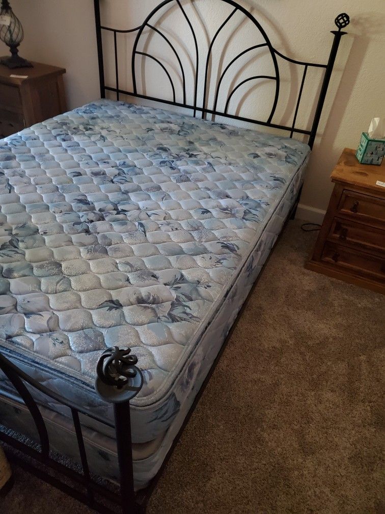 Queen Mattress and Box Spring