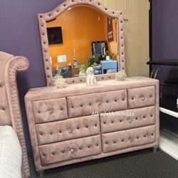 Pink Velvet Dresser W/ Acrylic Buttons Brand New In Box for Sale in Los  Angeles, CA - OfferUp