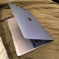 MacBook Pro 2019 13” 