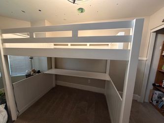 White loft bed (Full)